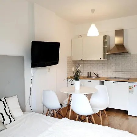 Lägenhet Studio Beza Przy Plazy Z Parkingiem